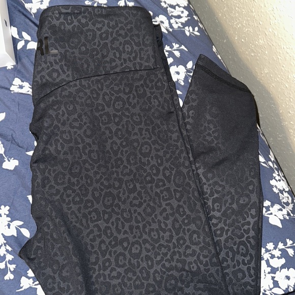 Grrrl Clothing leggings. Leopard set - Picture 2 of 7